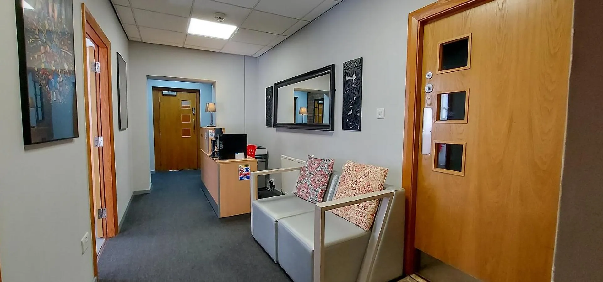 R S Hostels - Leeds